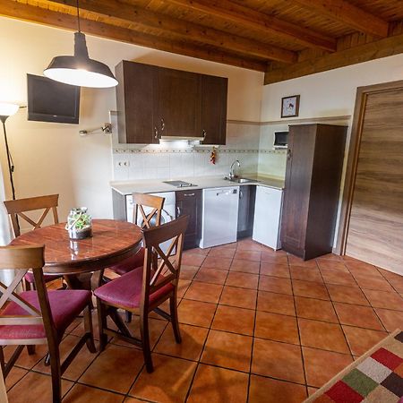 Apartamentos El Pedrayu 오니스 외부 사진